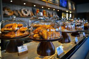 Crowne Plaza Beijing Lido by IHG