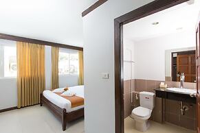 Time Out Hotel Beach Front