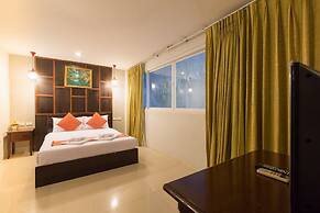 Time Out Hotel Beach Front