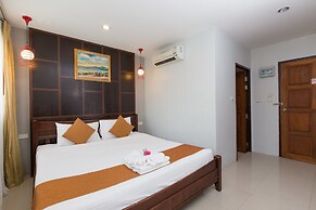 Time Out Hotel Beach Front