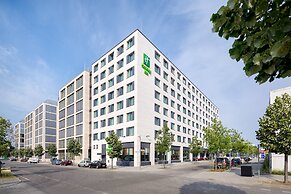 Holiday Inn Berlin - City East Side by IHG