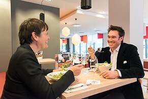 Holiday Inn Berlin - City East Side by IHG