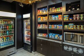 Courtyard by Marriott Jackson Airport/Pearl