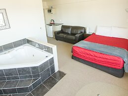 Absolute Lakeview Motel