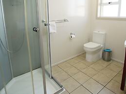 Absolute Lakeview Motel