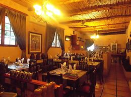 Old Mill Lodge, Working Ostrich Farm & Restaurant, Oudtshoorn