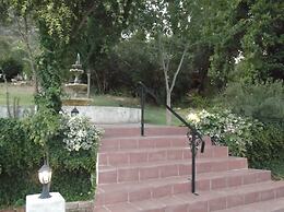 Old Mill Lodge, Working Ostrich Farm & Restaurant, Oudtshoorn