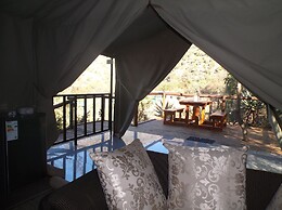 Old Mill Lodge, Working Ostrich Farm & Restaurant, Oudtshoorn