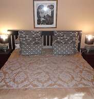 Old Mill Lodge, Working Ostrich Farm & Restaurant, Oudtshoorn