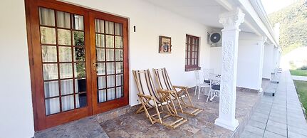 Old Mill Lodge, Working Ostrich Farm & Restaurant, Oudtshoorn