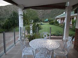 Old Mill Lodge, Working Ostrich Farm & Restaurant, Oudtshoorn