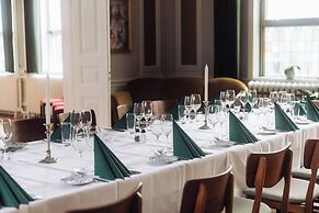 Hotel Lidenlund ved Gitte Bitsch