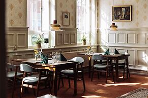 Hotel Lidenlund ved Gitte Bitsch