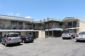Blue Marlin Inn & Suites