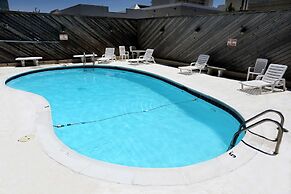 Blue Marlin Inn & Suites