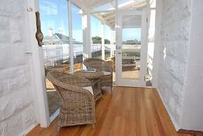 Cape Nelson Lighthouse