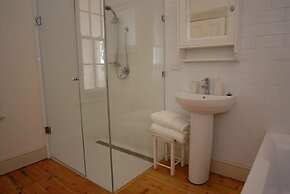 Cape Nelson Lighthouse