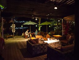 Hollanda Montri Guesthouse