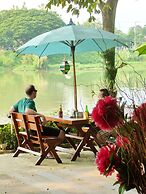 Hollanda Montri Guesthouse