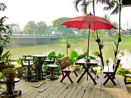 Hollanda Montri Guesthouse