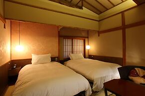 Yasaka Yutone Kyokoyado