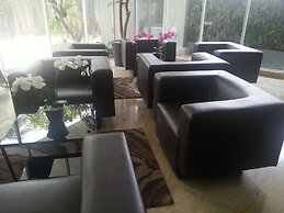Avissa Suites