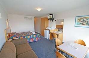 A Great Ocean View Motel