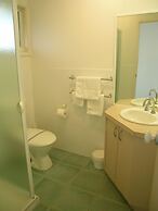 A Great Ocean View Motel