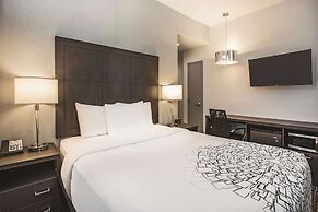 La Quinta Inn & Suites by Wyndham Baltimore Downtown