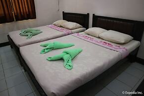 Boracay Travelodge Beach Resort