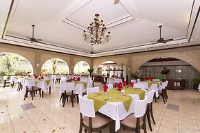 Montebello Villa Hotel