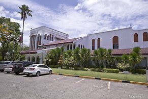 Montebello Villa Hotel