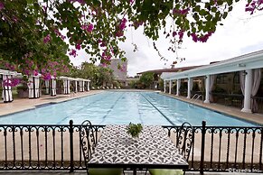 Montebello Villa Hotel