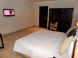 S&S Hotels and Suites