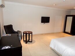 S&S Hotels and Suites