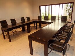 S&S Hotels and Suites