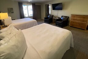 Driftwood Lodge