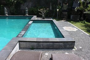 Agung Trisna Bungalows