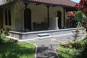Agung Trisna Bungalows