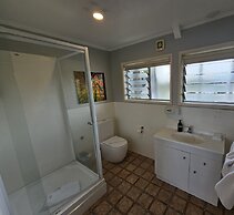 Tui Oaks Motel