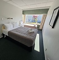 Tui Oaks Motel