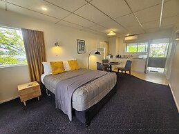 Tui Oaks Motel