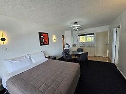 Tui Oaks Motel