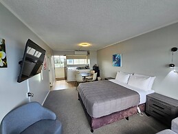 Tui Oaks Motel