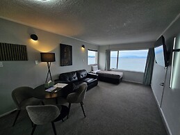 Tui Oaks Motel