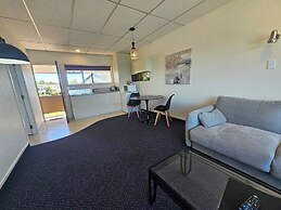 Tui Oaks Motel
