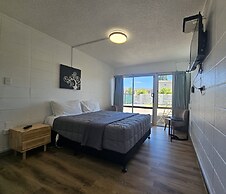 Tui Oaks Motel