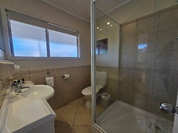 Tui Oaks Motel