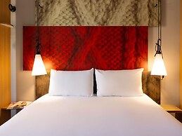 Ibis Rotterdam City Centre