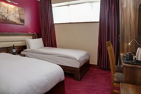 The Airlink Hotel London Heathrow